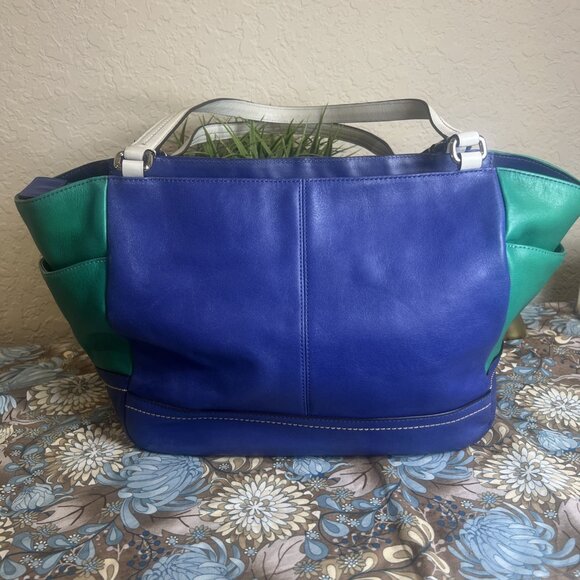 Coach COLORBLOCK CARRIE (F24065) Color Block Shoulder Tote Purse Handbag - Picture 2 of 16